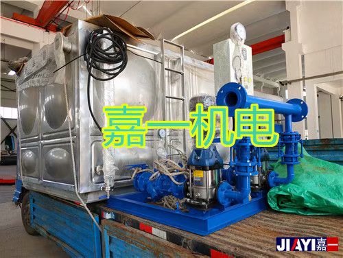 無錫客戶預定的凝結水回收裝置（機架+不銹鋼凝結保溫水箱）發貨啦！