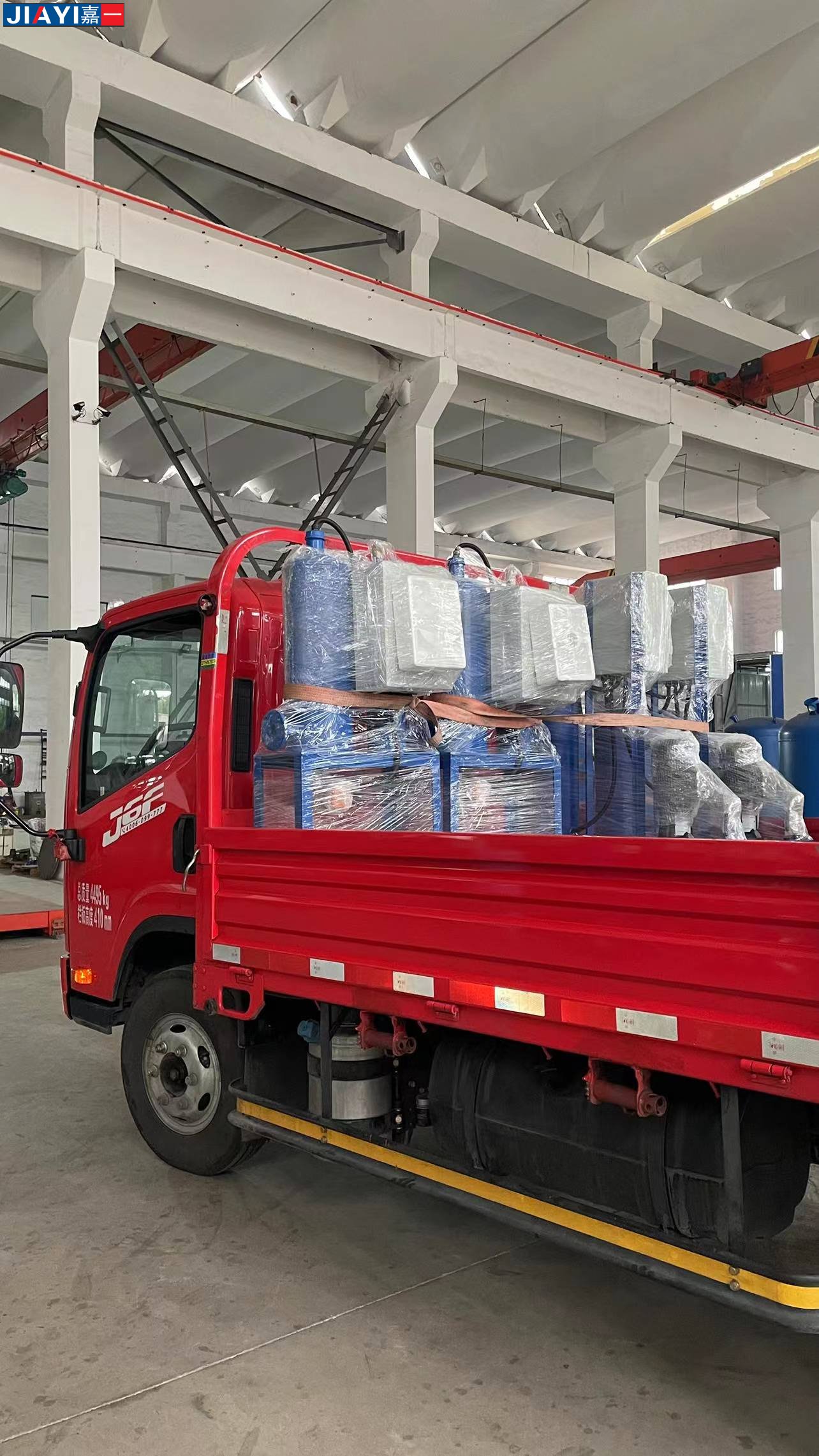 浙江嘉興發(fā)貨真空脫氣機2套，旁流水處理器2套